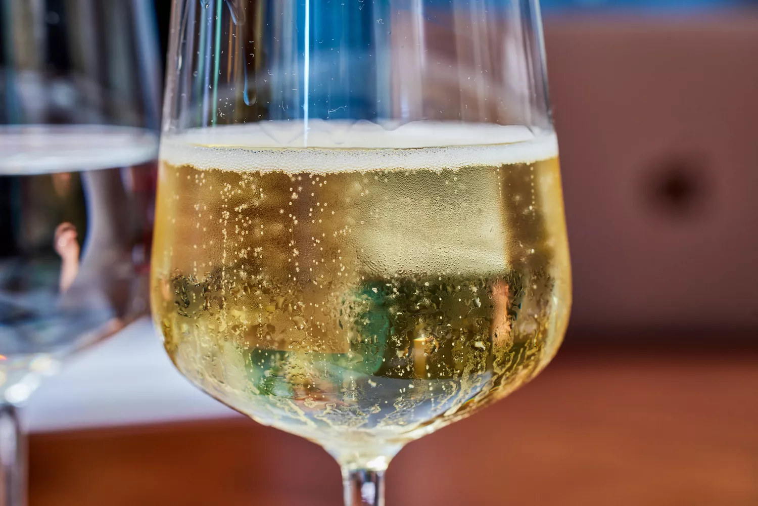 Closer view of wine filled on Zwiesel Glas Verbelle/Vervino Wine Glass